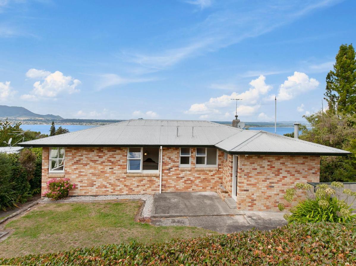 Lofty Lakeviews - Acacia Bay Holiday Home Taupo Dış mekan fotoğraf