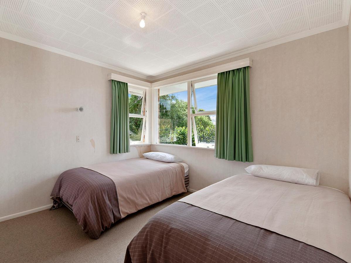 Lofty Lakeviews - Acacia Bay Holiday Home Taupo Dış mekan fotoğraf