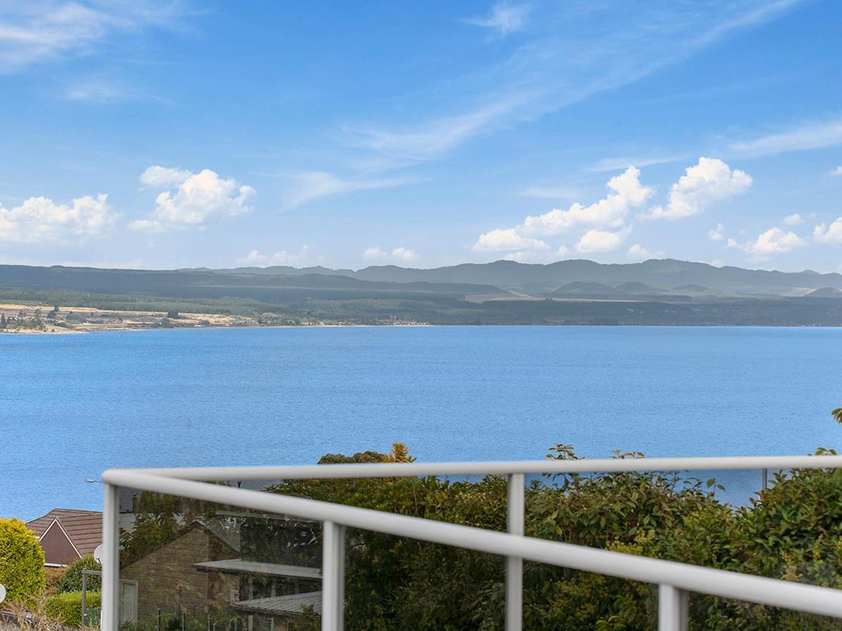 Lofty Lakeviews - Acacia Bay Holiday Home Taupo Dış mekan fotoğraf
